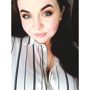 Meet your Posher, Fayeth